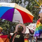 Uganda aprueba ley más dura contra los homosexuales